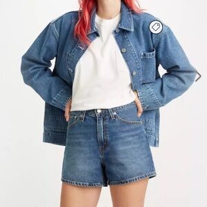 Levi’s 80s mom denim shorts